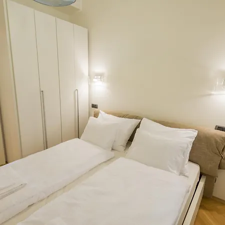 Bohemia Old Town Apartman *