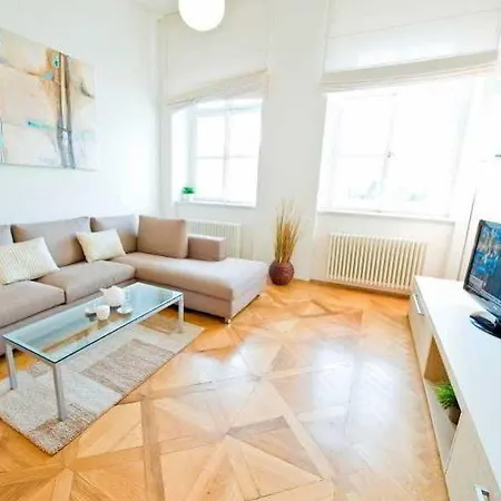 Bohemia Old Town Apartman *